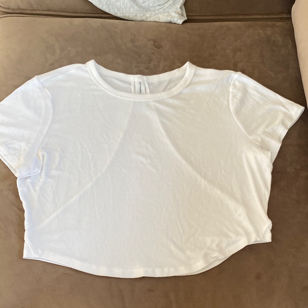 White workout T-shirt - NWOT